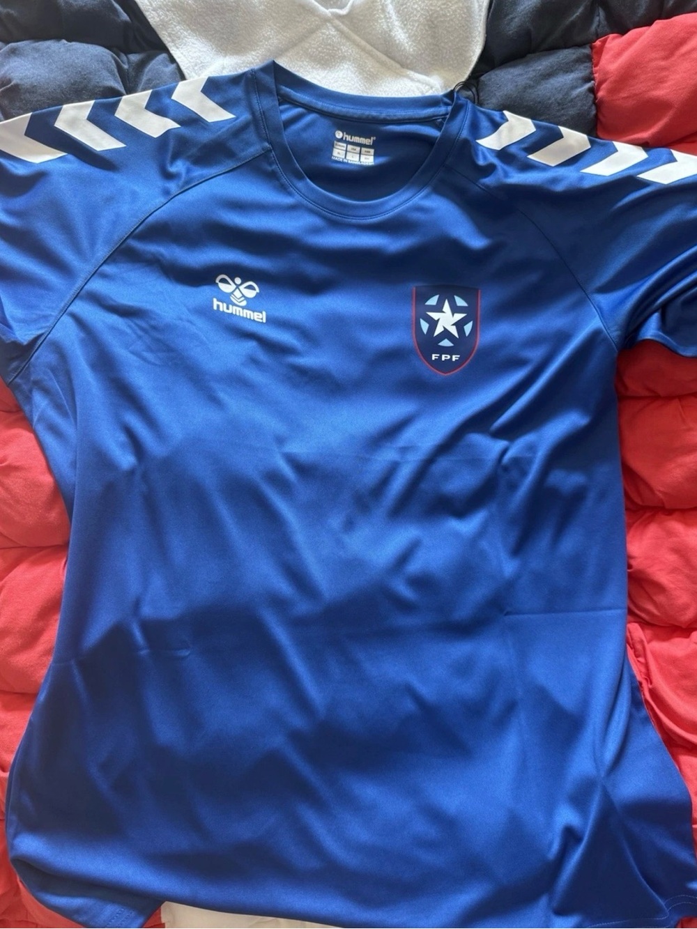 Large Hummel Puerto Rico Soccer Jersey w/white chevron sleeves